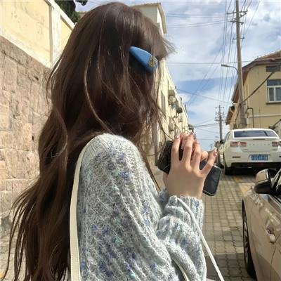 霓虹灯下的哨兵