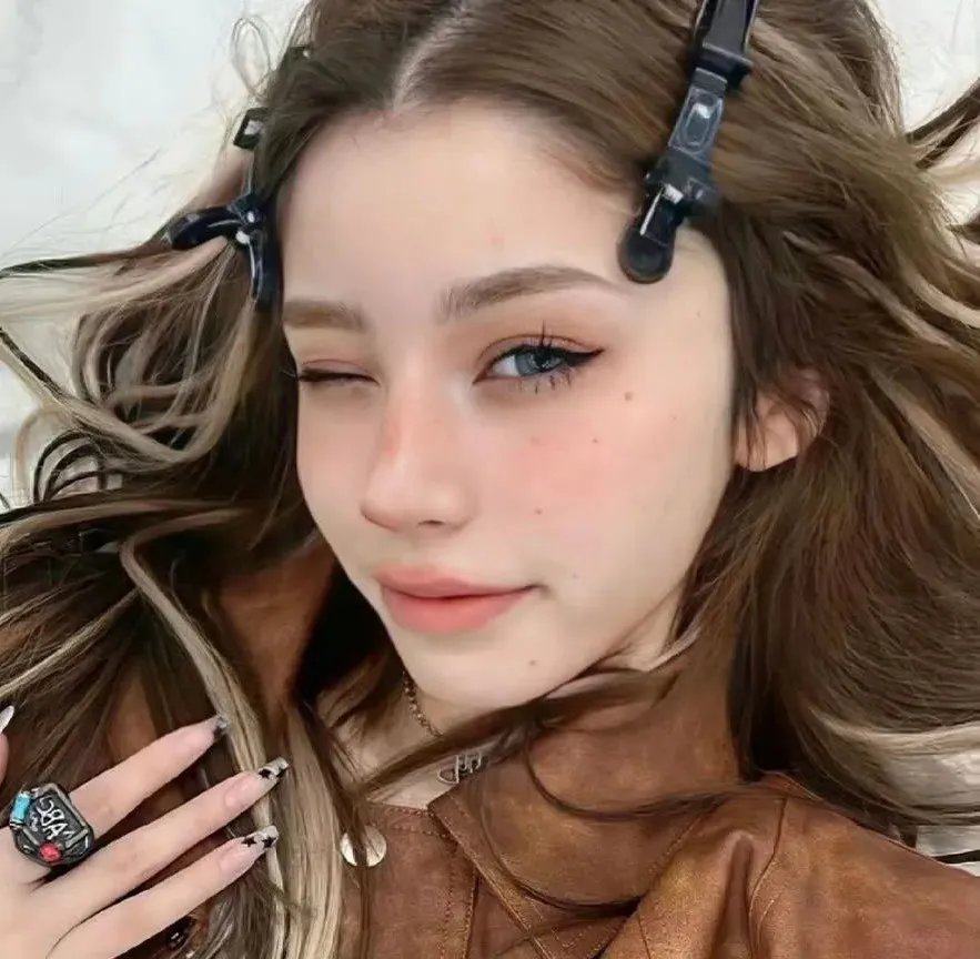 直播化身压力怪